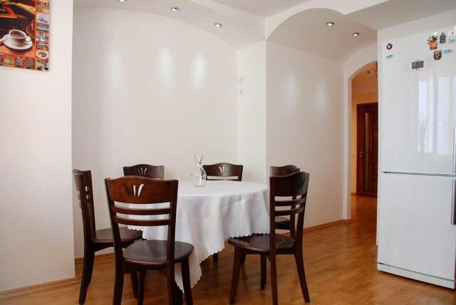 Апартаменты Kiev Pozniaky Apartment Киев-7