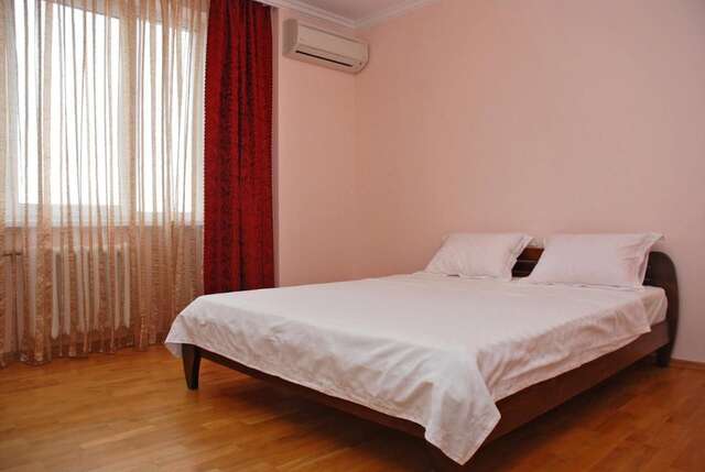 Апартаменты Kiev Pozniaky Apartment Киев-8